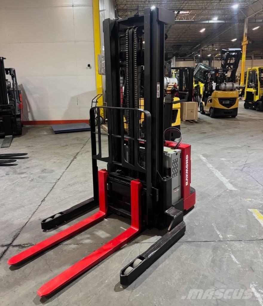 Raymond RSS40 Zelfrijdende stapelaars