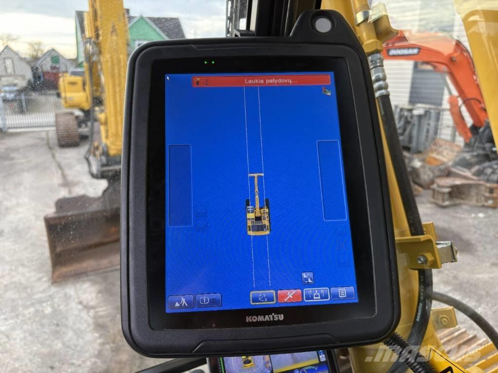 Komatsu PC210LCi-11 Raupenbagger