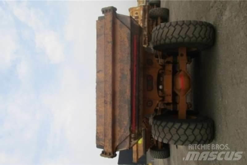 Bell B30D Dumper - Knickgelenk