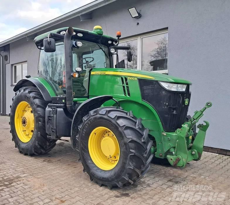 John Deere 7200 R Traktoren