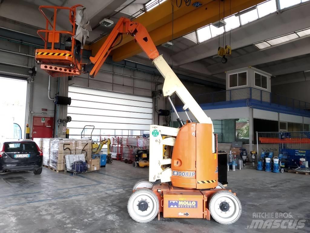 JLG E 300 AJP Gelenkteleskoparbeitsbühnen