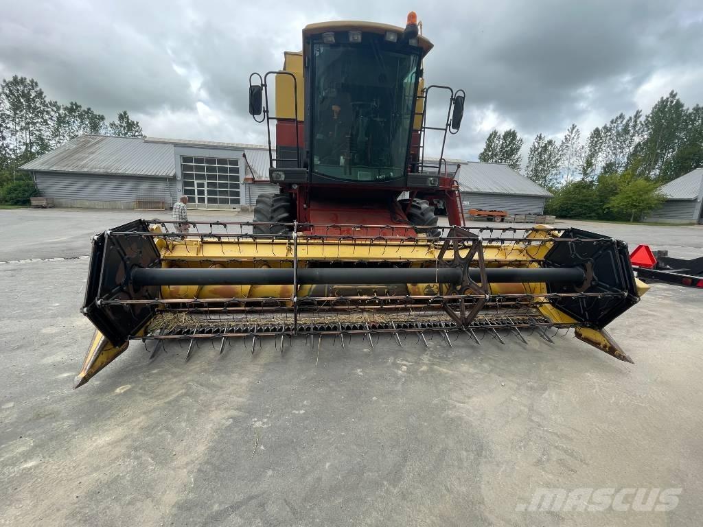 New Holland L520 Mähdrescher