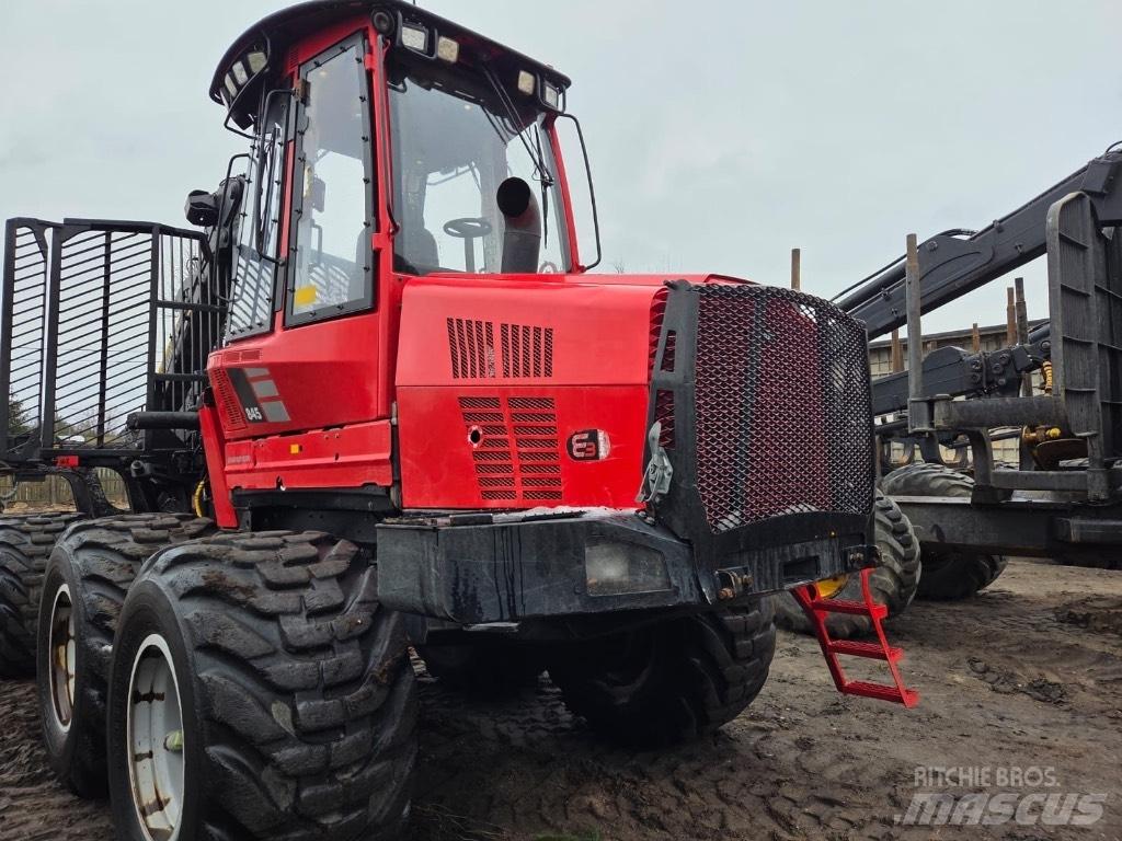 Komatsu 845 Forwarder