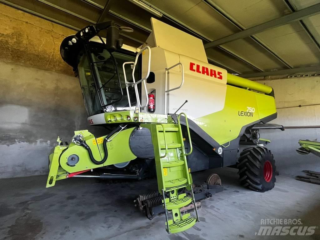 CLAAS LEXION 750 ACR Mähdrescher