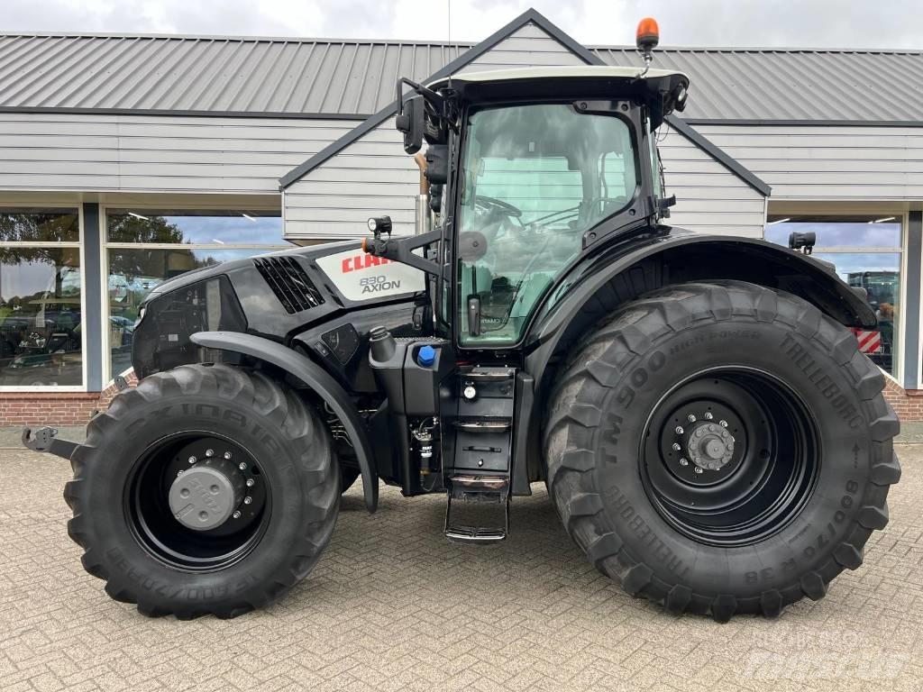 CLAAS Axion 830 Traktoren
