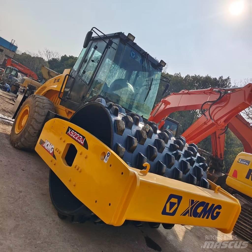 XCMG XS 223 J Walzenzüge