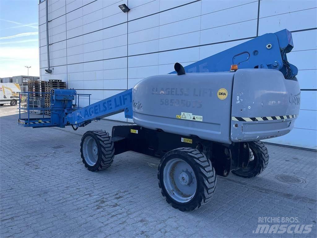 Genie S-60HC Gelenkteleskoparbeitsbühnen