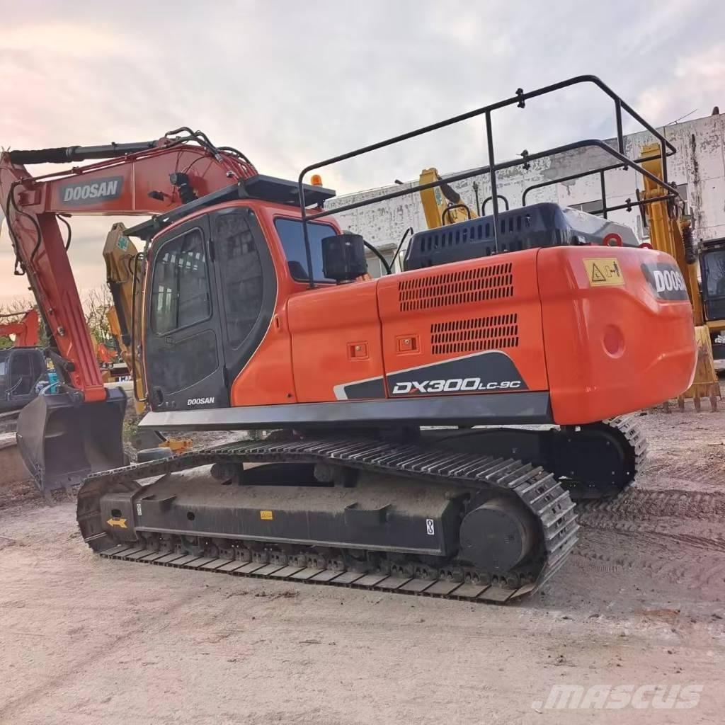 Doosan DX 300 LC-9S Raupenbagger