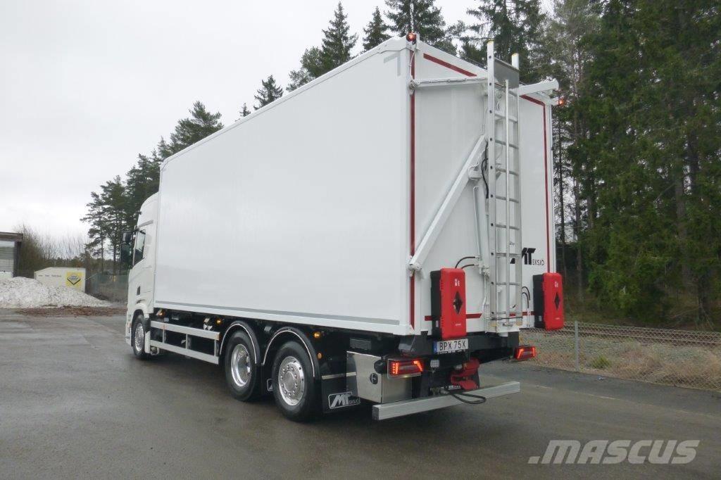 Scania R560 LB6x2*4 Kleinholztransporter