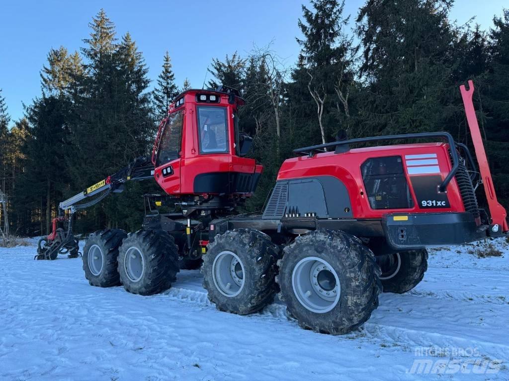 Komatsu 931 XC Harvester