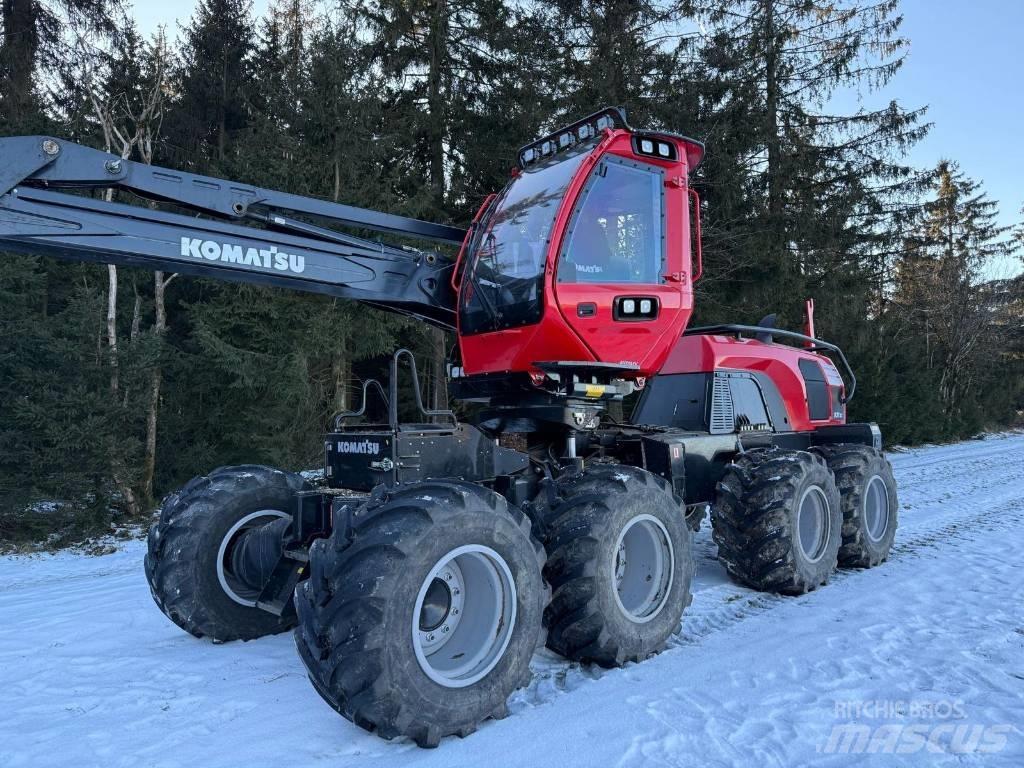 Komatsu 931 XC Harvester