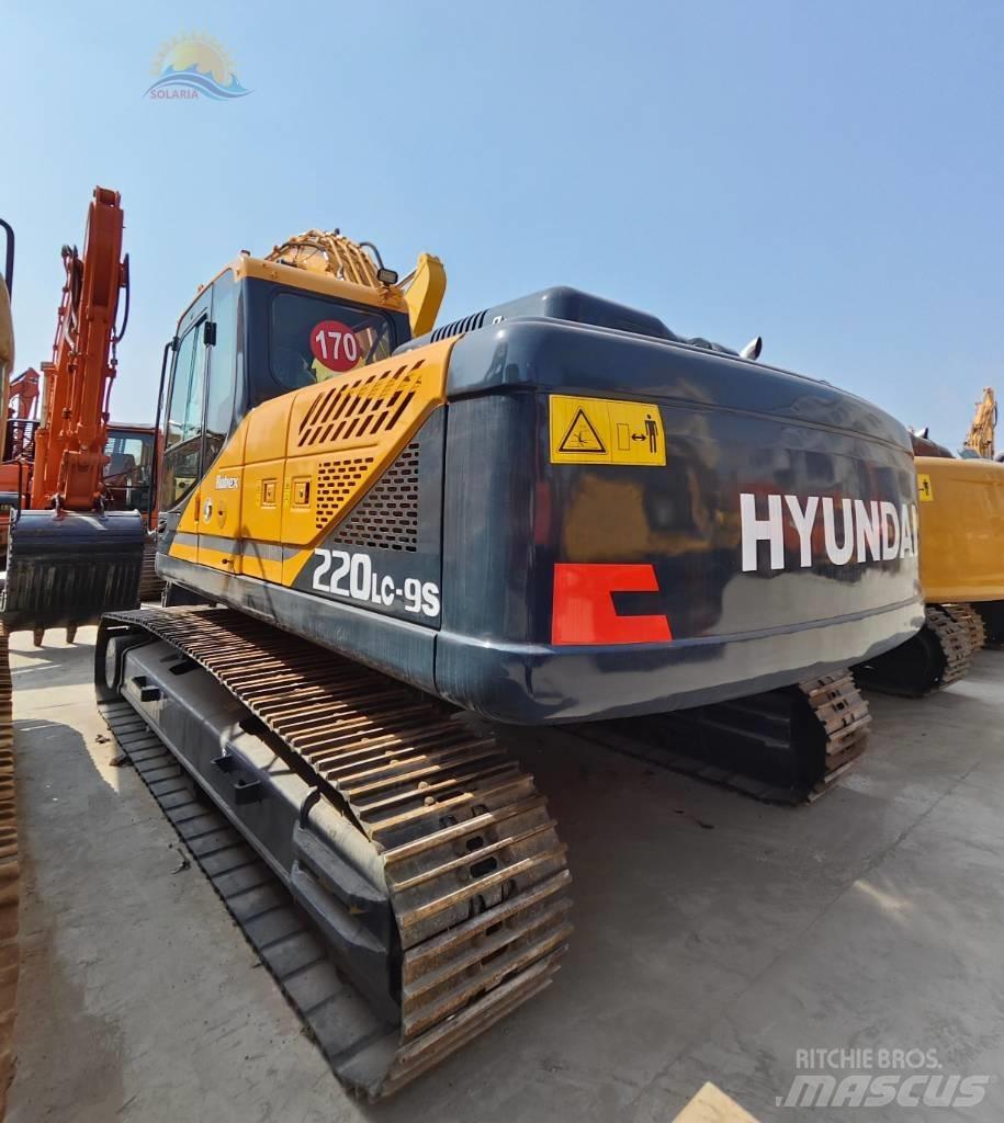 Hyundai R220LC-9S Raupenbagger