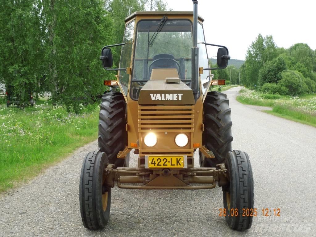 Valmet 502  MYYTY! Traktoren