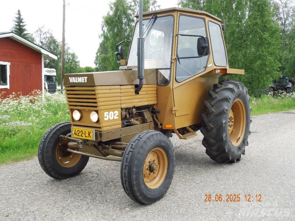 Valmet 502  MYYTY! Traktoren
