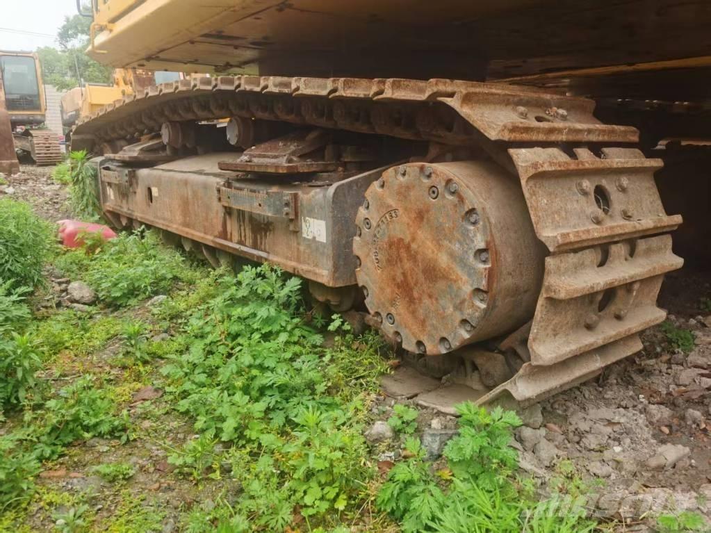 Komatsu PC 450-8 Raupenbagger
