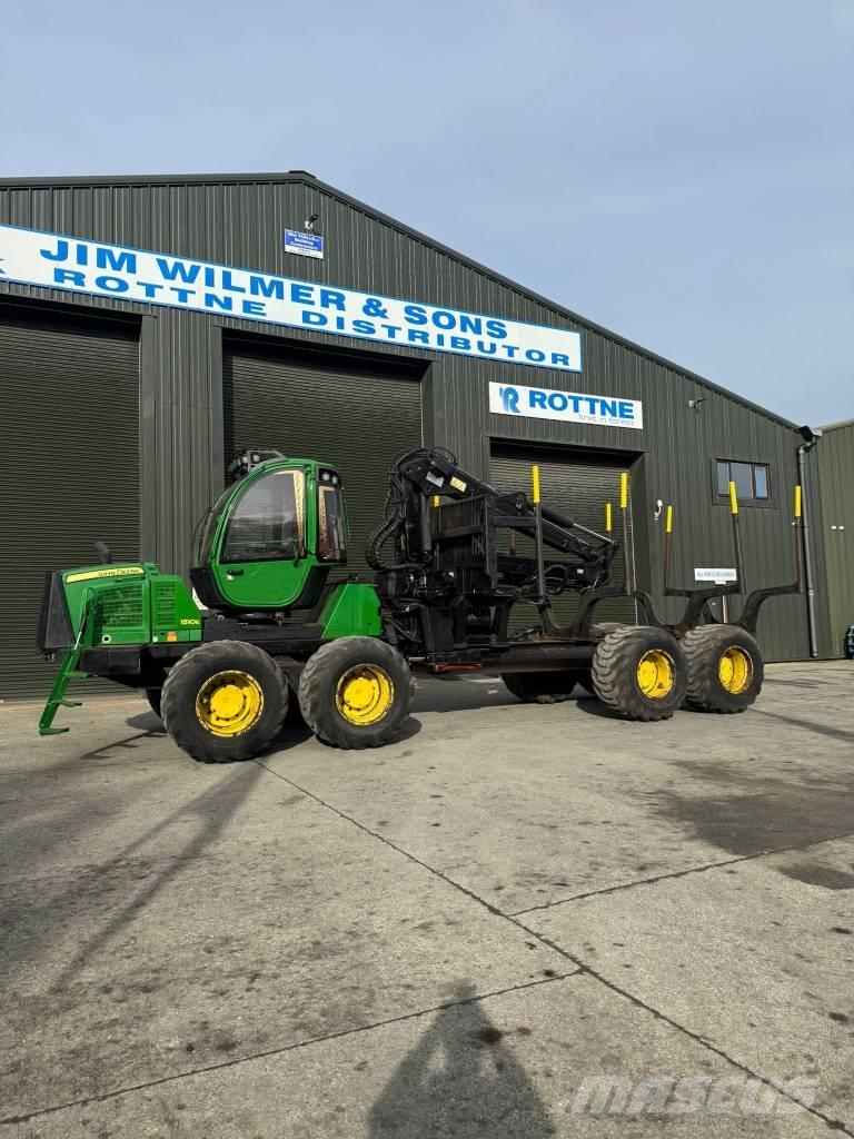 John Deere 1510 E Forwarder