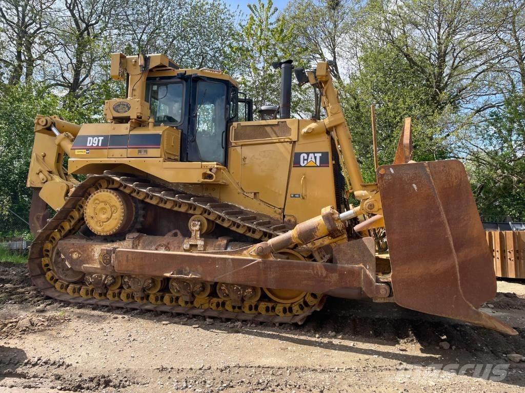 CAT D 9 T Bulldozer