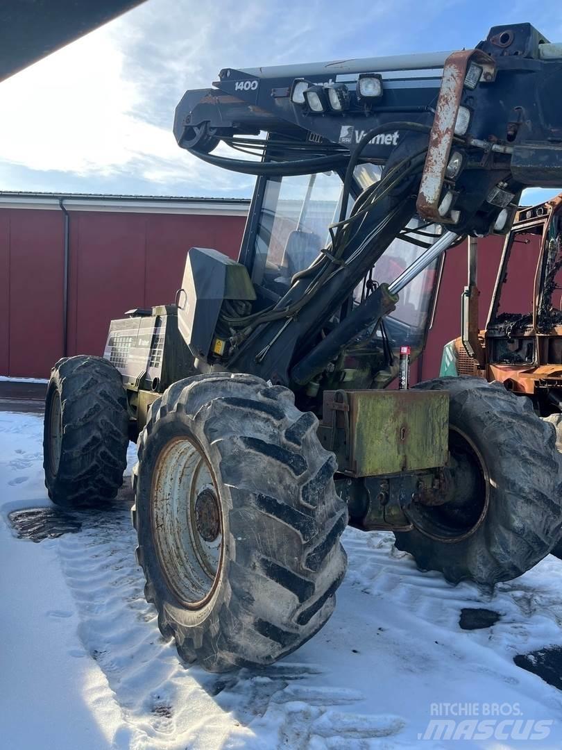 Valmet 911 Harvester