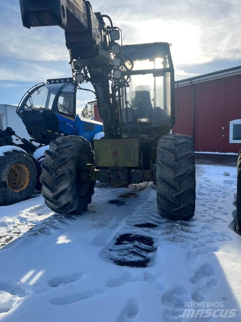 Valmet 911 Harvester
