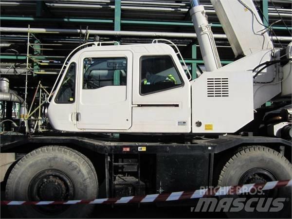 TADANO GR300EX Kranen voor alle terreinen