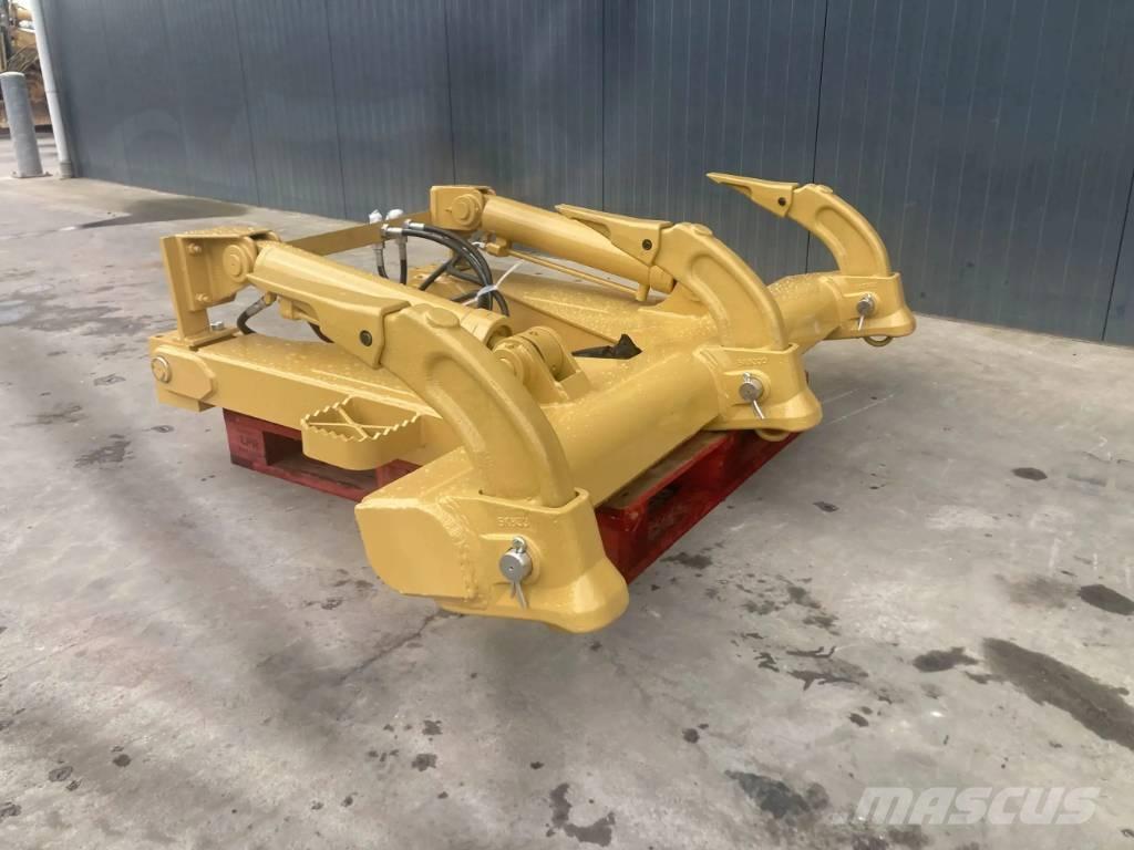 CAT D5N Ripper Aufreisser