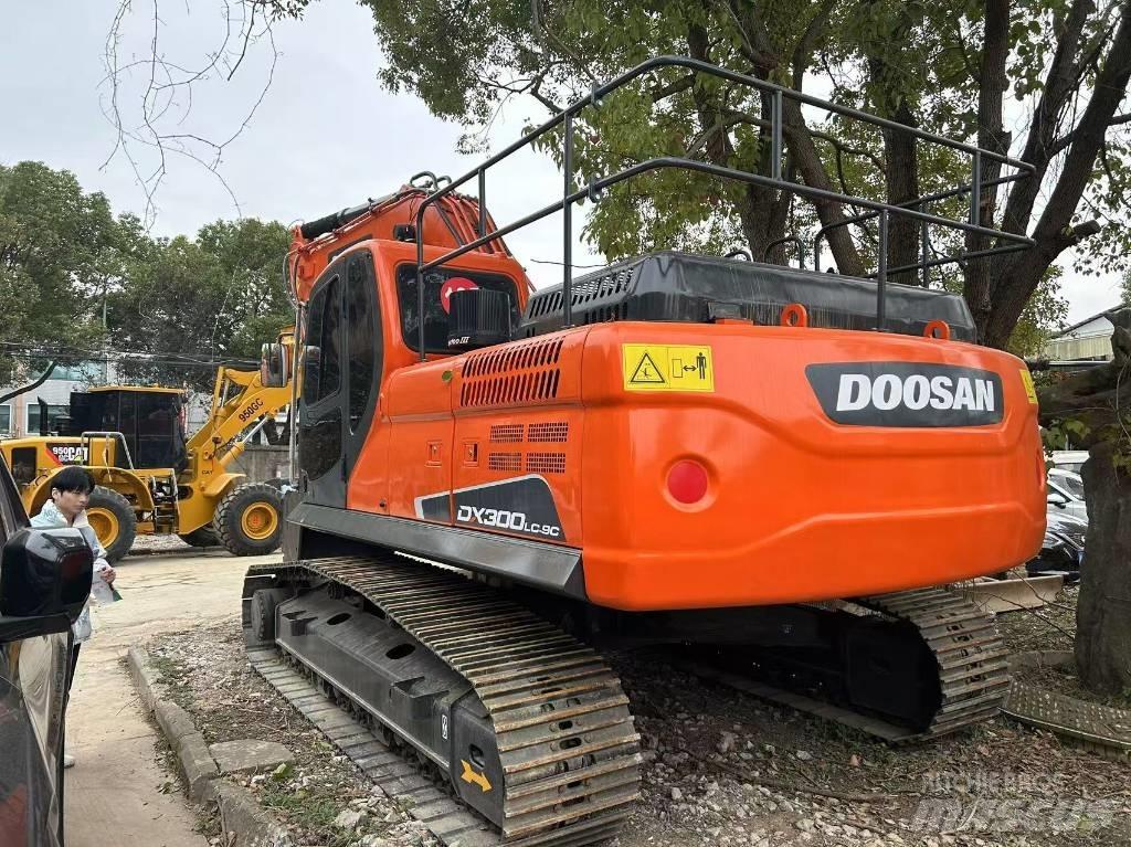 Doosan DX300LC-9c Raupenbagger