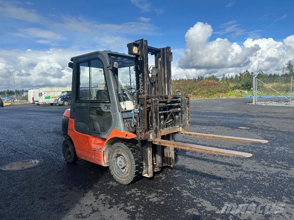 Toyota 02-7 FDF 25 Diesel heftrucks