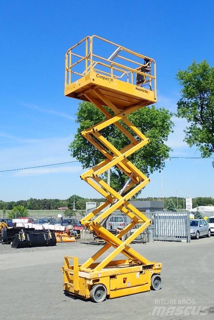 Haulotte Compact 10 Scheren-Arbeitsbühnen