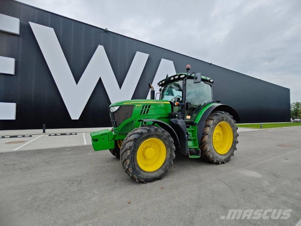 John Deere 6215 R Traktoren