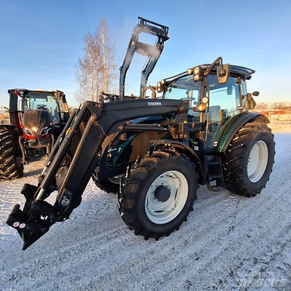 Valtra A114 MH4+L Traktoren