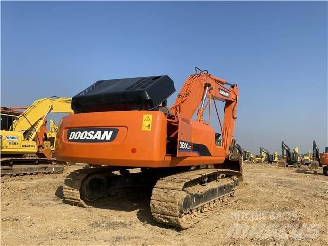 Doosan DH 300 Raupenbagger