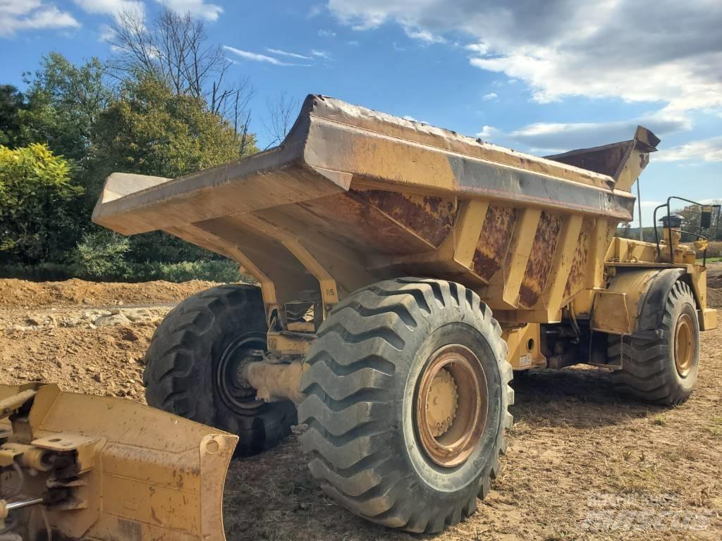 CAT D 25 D Dumper - Knickgelenk