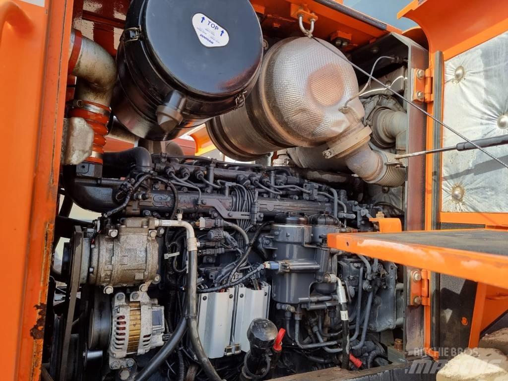 Doosan DL 300-5 Radlader