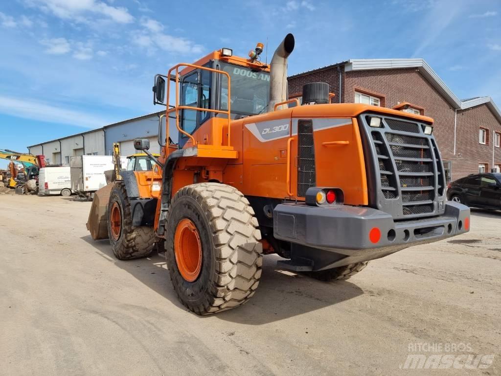 Doosan DL 300-5 Radlader