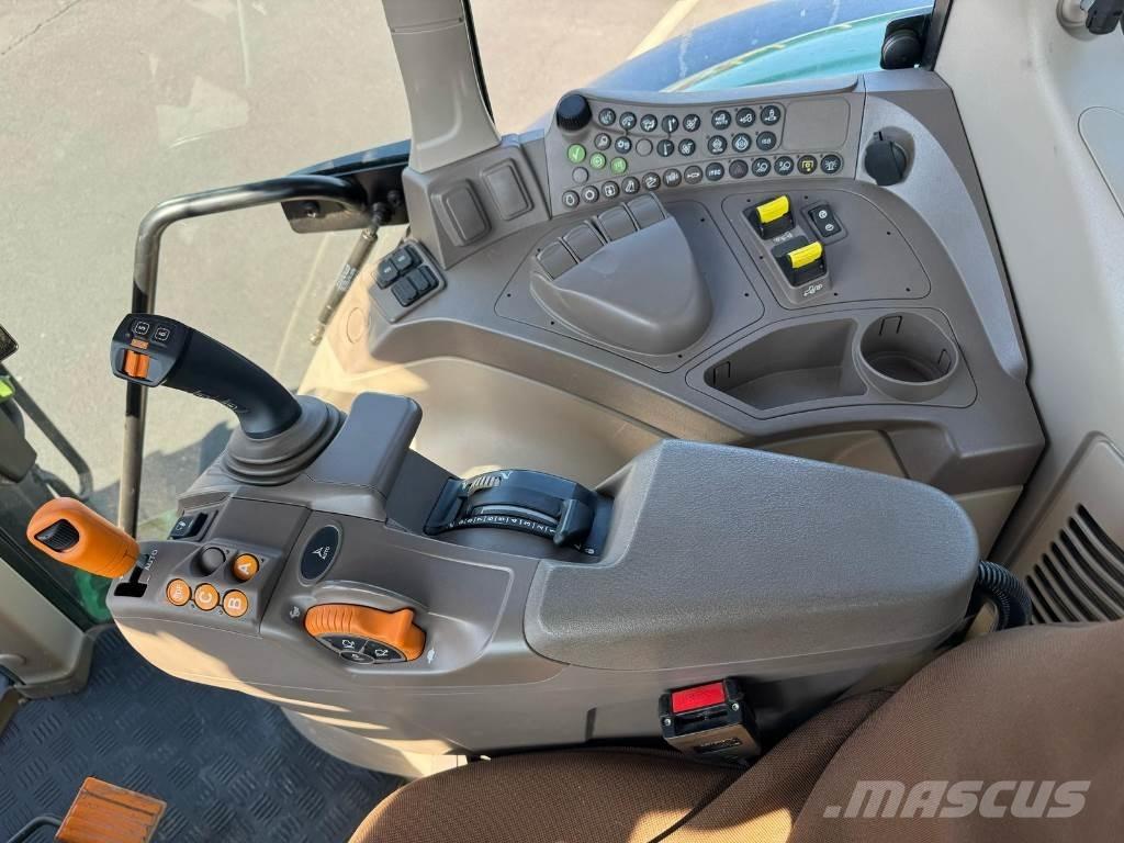 John Deere 6155M Traktoren