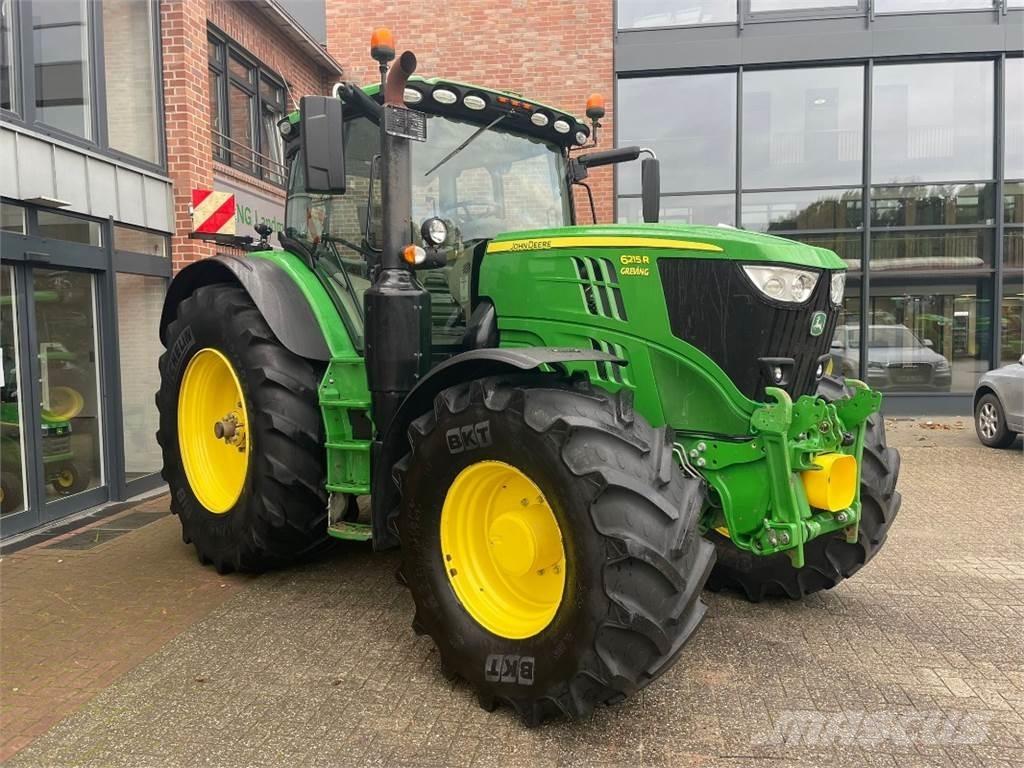 John Deere 6215R Traktoren