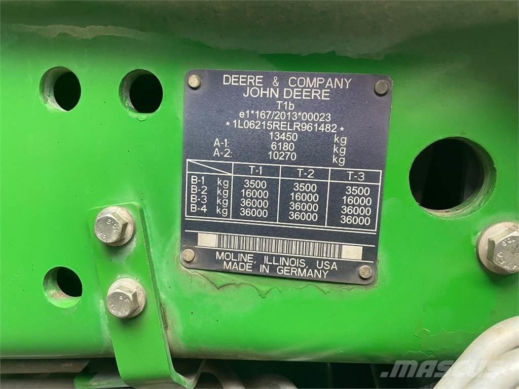 John Deere 6215R Traktoren