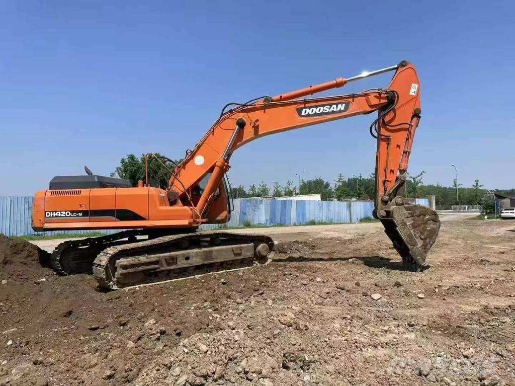 Doosan DH 370 Raupenbagger