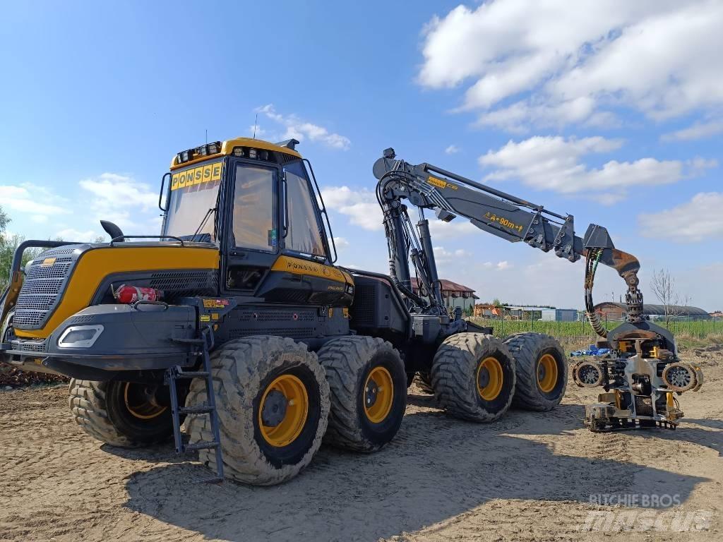 Ponsse Bear 8W Harvester