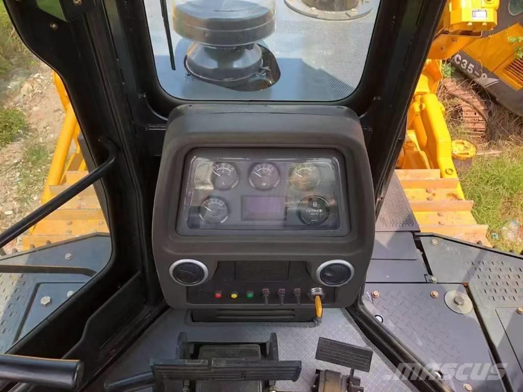 Shantui SD 22 Bulldozer