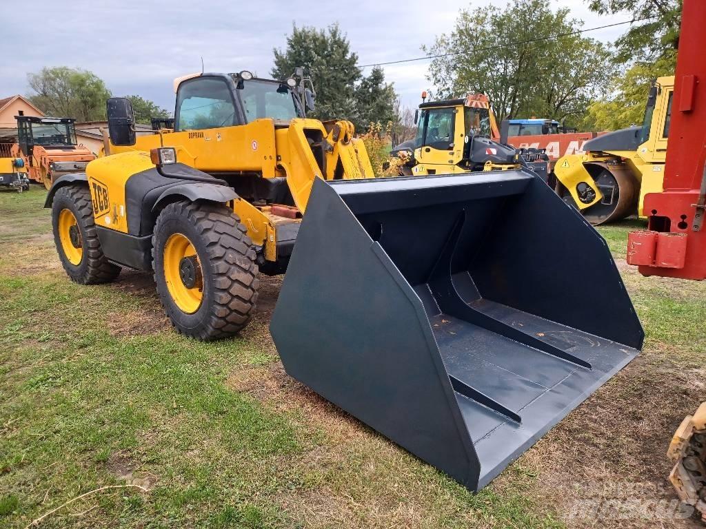 JCB 541-70 Teleskoplader für Landwirtschaft