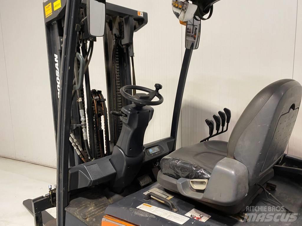 Doosan B35X-7 Elektrische heftrucks