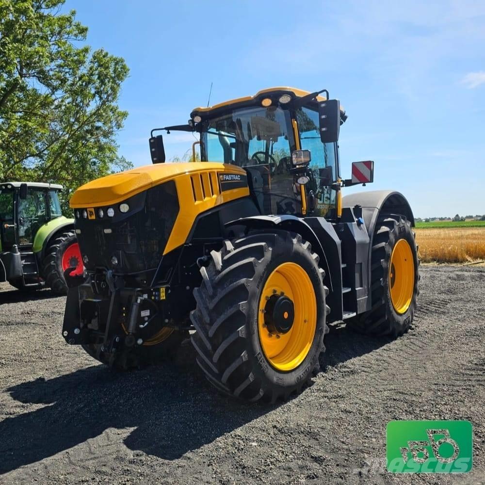 JCB FASTRAC 8330 Traktoren