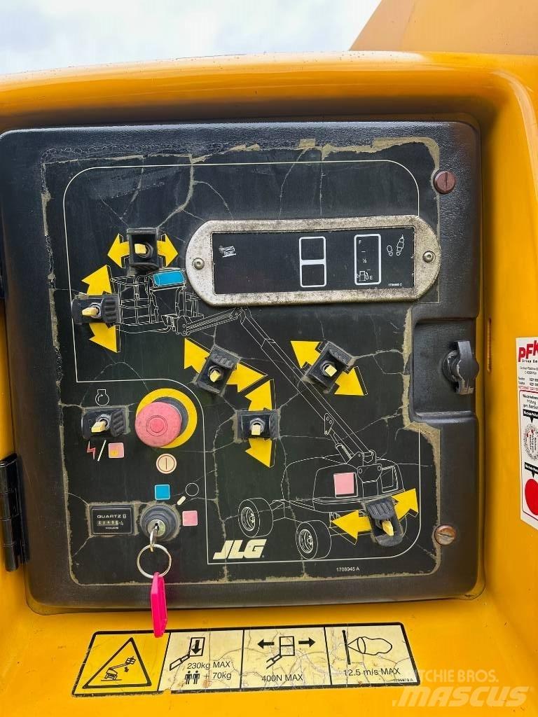 JLG 460 SJ Teleskopbühnen