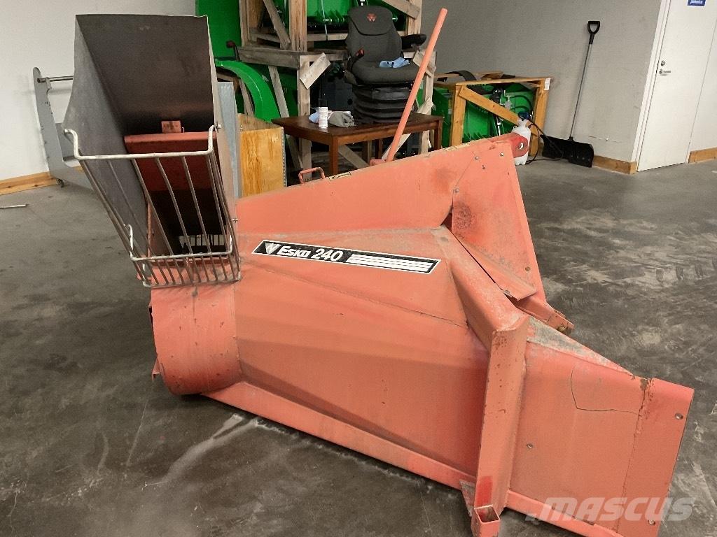 Esko 240 Schneefräse