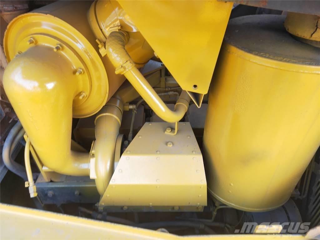 Komatsu D155AX-5 Bulldozer