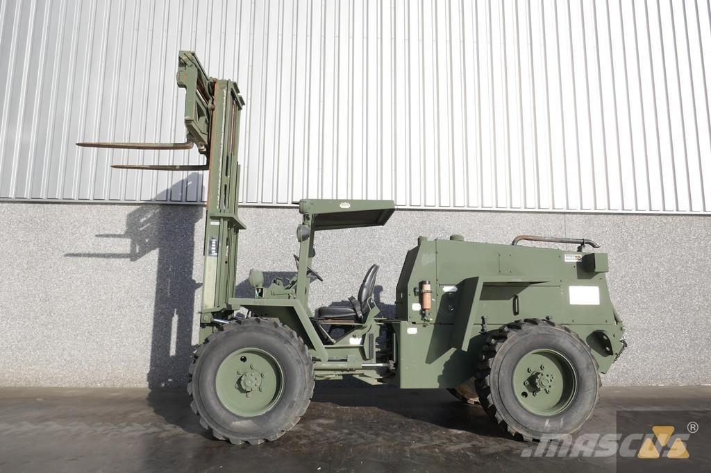 CASE M4K Ex-army Geländestapler
