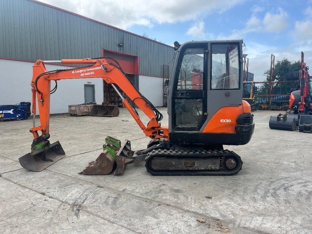 Hitachi EX 30-2 Minibagger < 7t