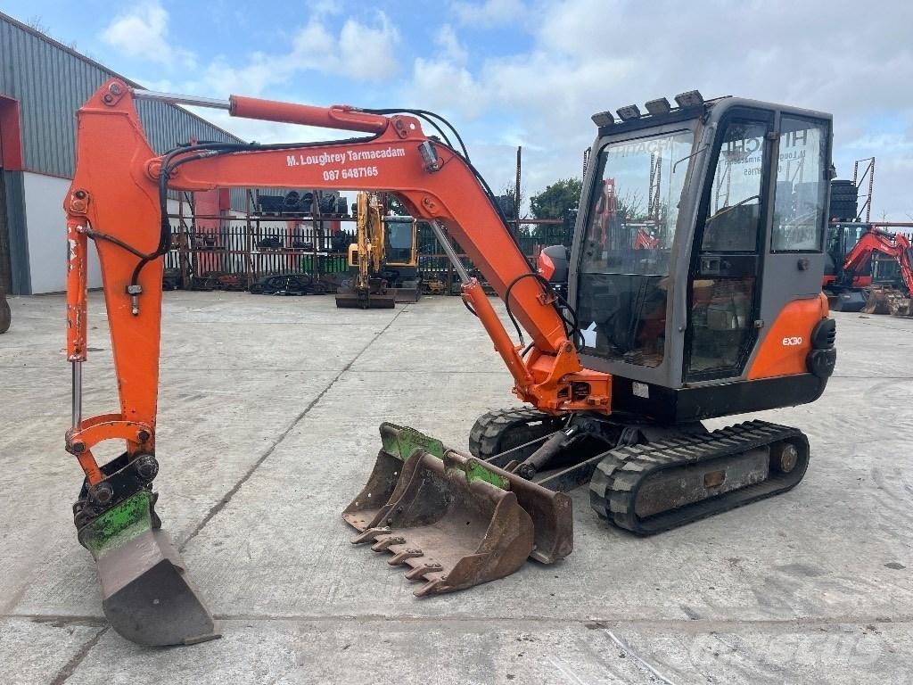 Hitachi EX 30-2 Minibagger < 7t