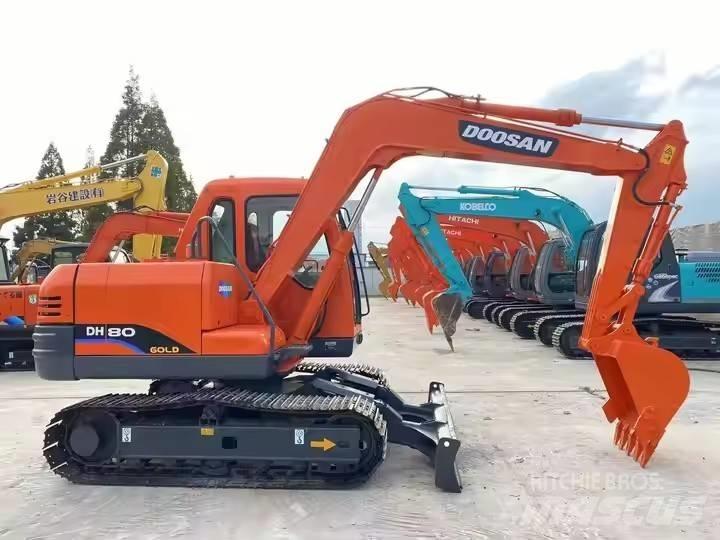 Doosan DH80 Raupenbagger